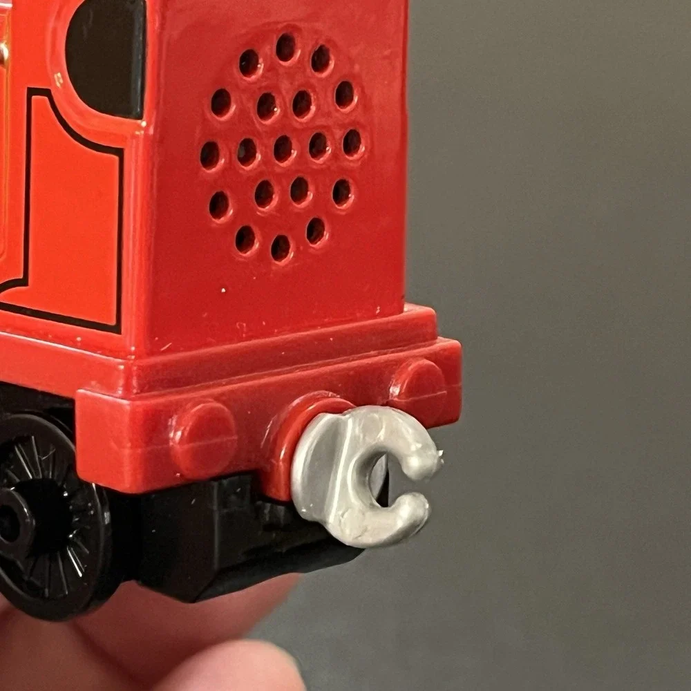 JAMES Thomas the Train and Friends Diecast 2013 Lights Up & Talks Mattel Red Car